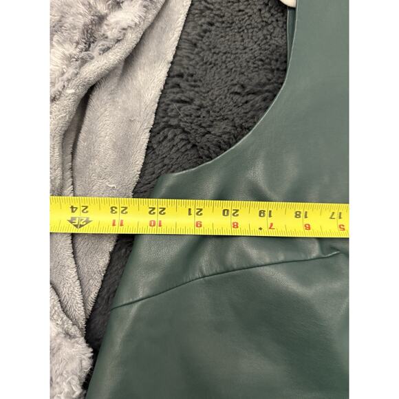 Hutch Vegan Leather Feather Fringe Green Tank Top Size 2X - Picture 6 of 9